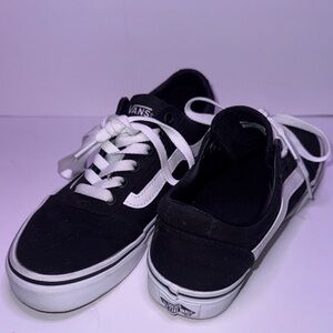 Vans Classic Black and White Low-Tops, Sz 6.5